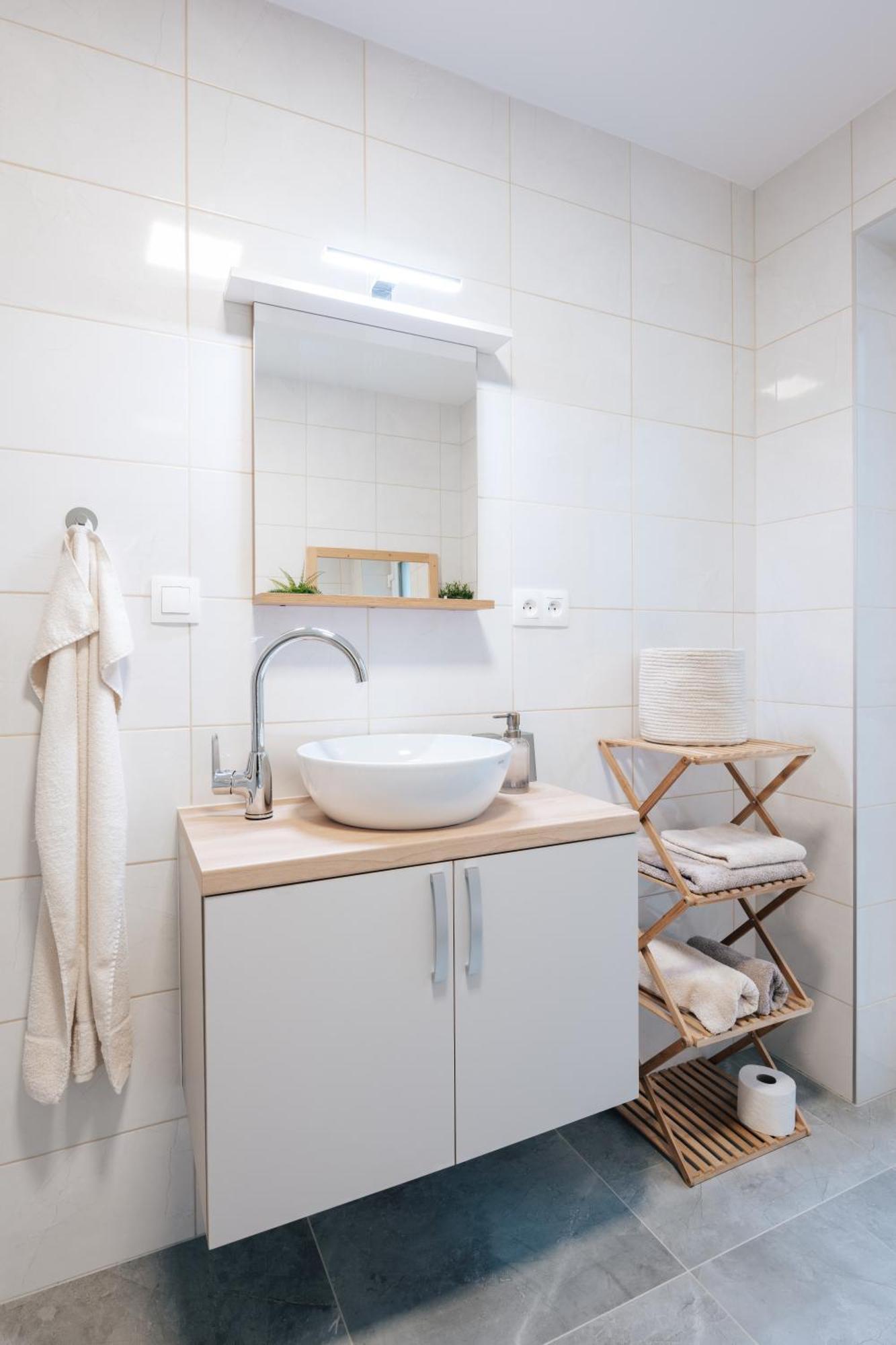 Apartman U Sklepu Sardice Eksteriør billede